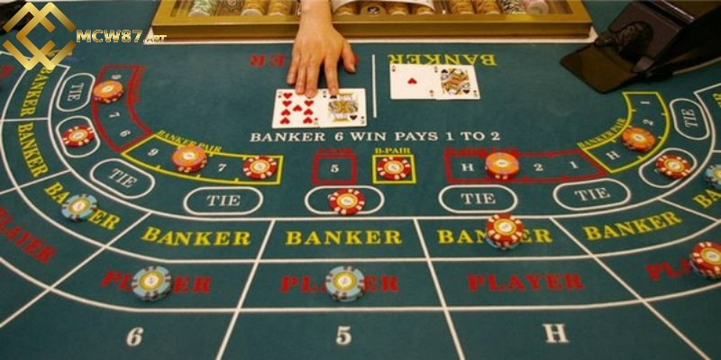Một vài thuật ngữ phổ biến trong baccarat